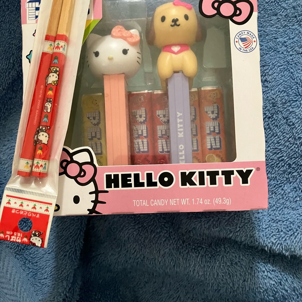 Hello kitty bundle - Picture 6 of 9